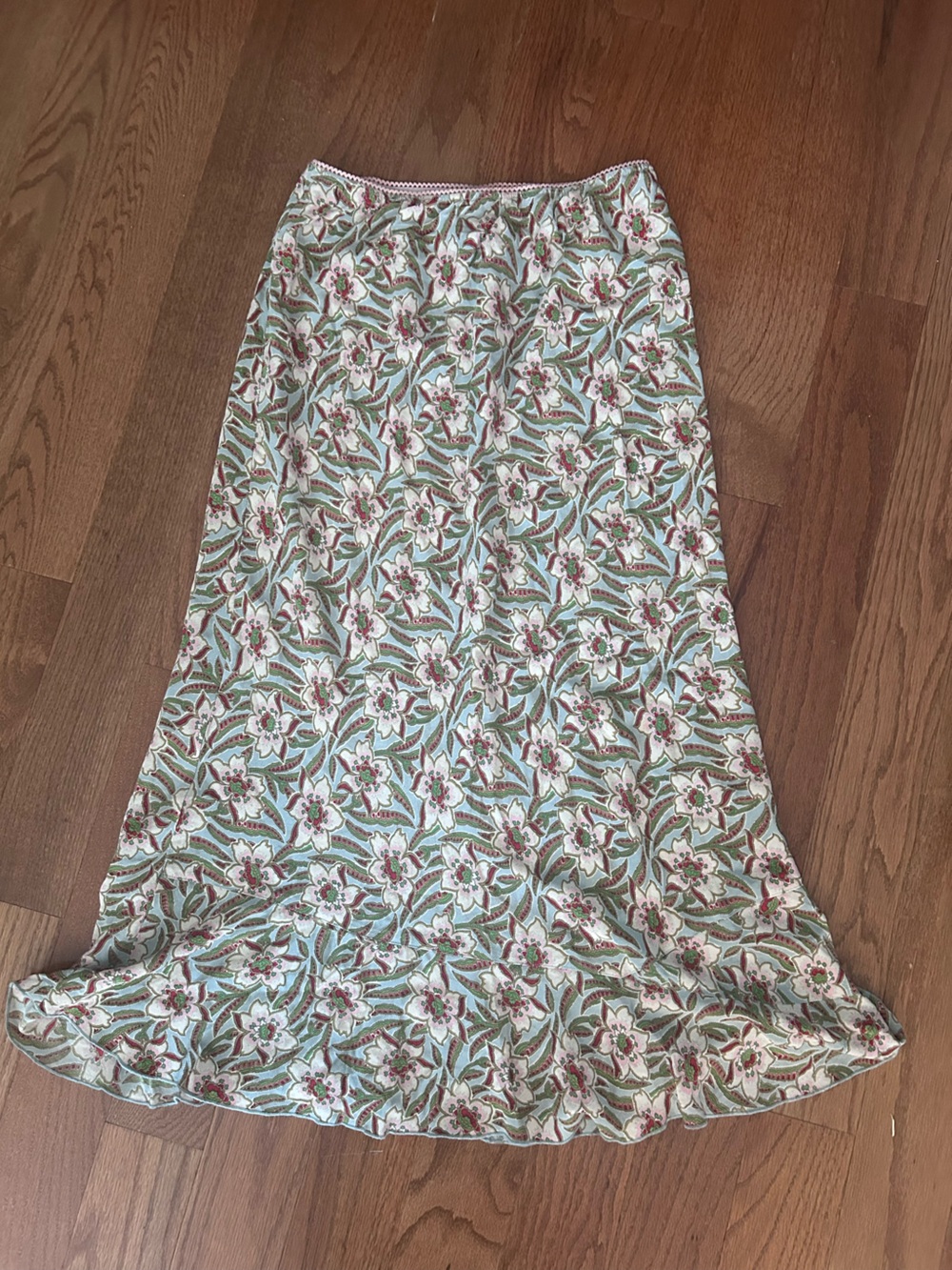 Sundance Vintage Rare 100% Silk Floral Maxi Skirt Ruffle Hem Size 8 Gorgeous